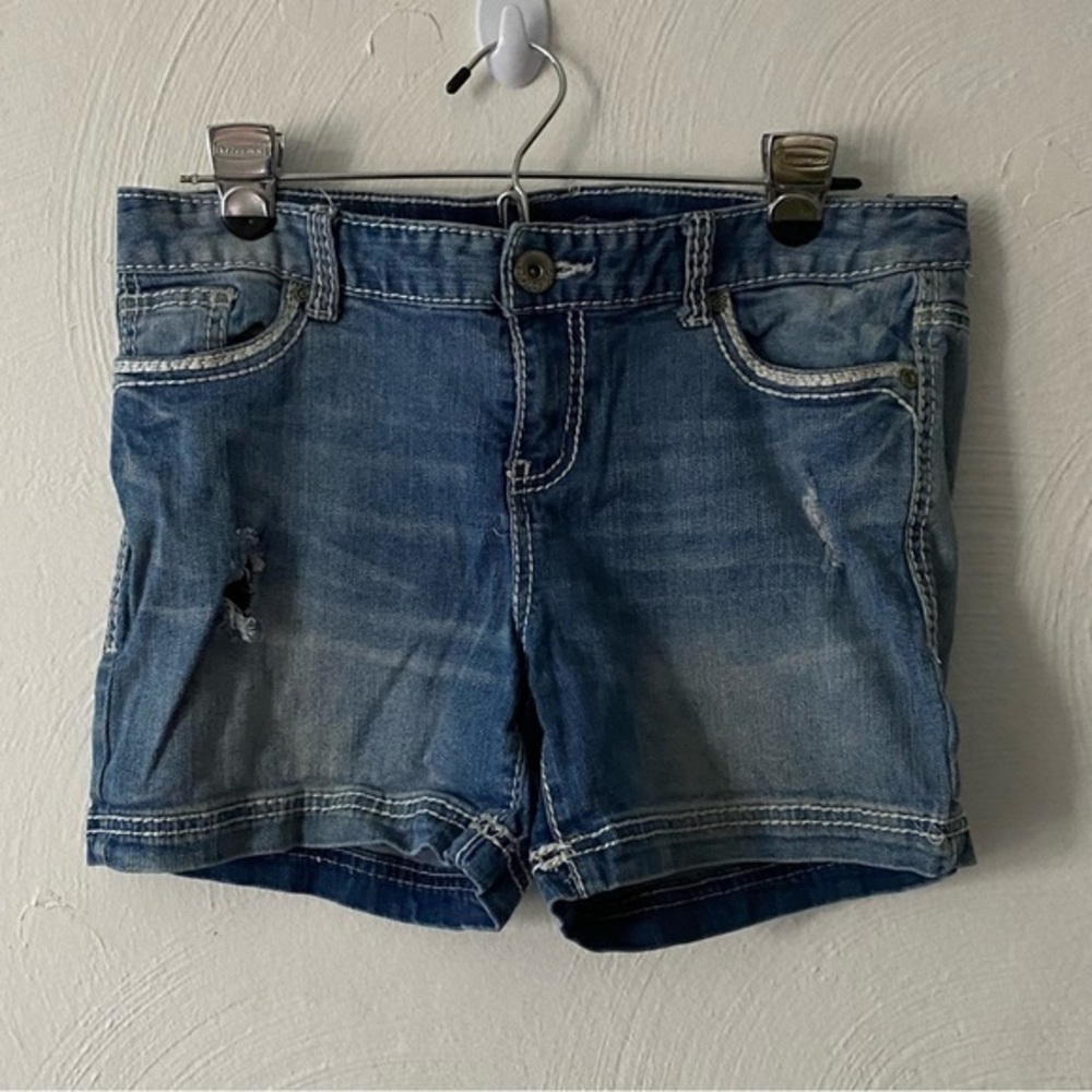 Maurices Shorts Women’s Size 9-10 Blue Jean Cotton